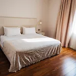 Sar'otel Boutique