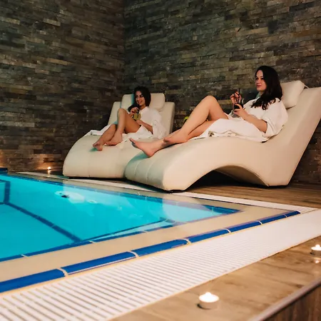 Sar'otel Boutique Hotell 4*