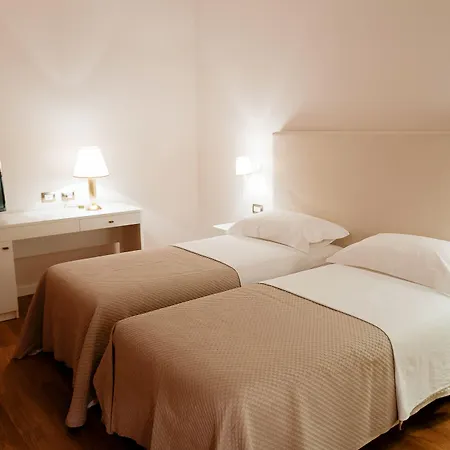 Sar'otel Boutique Hotell 4*
