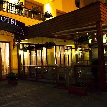 Sar'otel Boutique Hotell 4*