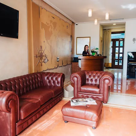 Sar'otel Boutique Hotel 4*