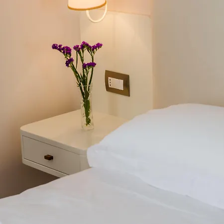 Sar'otel Boutique Szálloda 4*