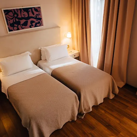 Sar'otel Boutique