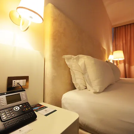 Sar'otel Boutique Szálloda Tirana
