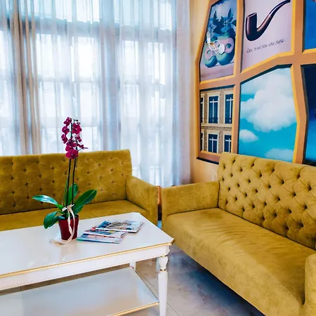 Sar'otel Boutique فندق تيرانا