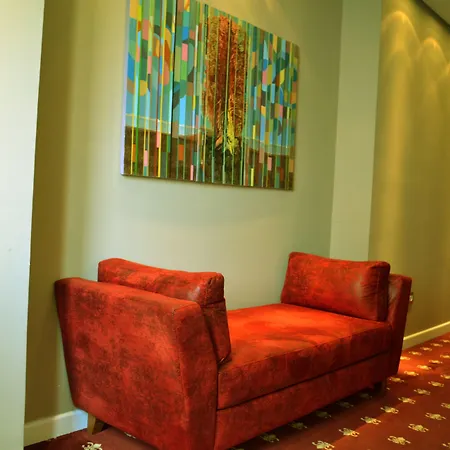 Sar'otel Boutique Szálloda 4*