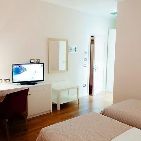 Sar'otel Boutique 4* تيرانا