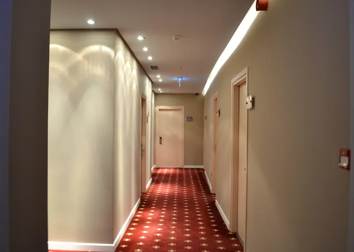 Sar'otel Boutique Hotel 4*